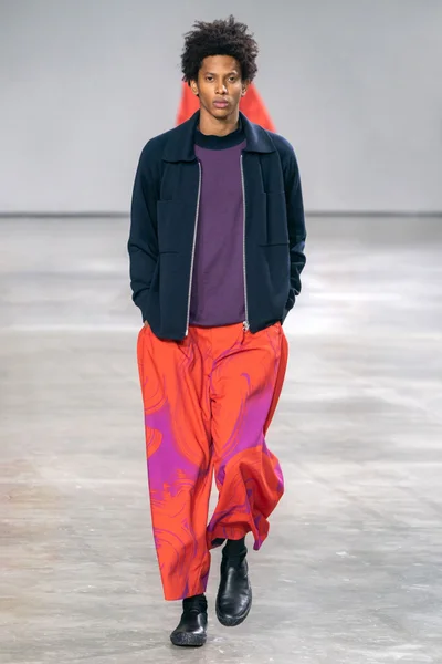 Look 27